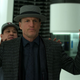 Woody Harrelson palming the card in Now You See Me 2's incredible sequence.